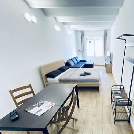 Apl Sants Lofts Bcn Fira Camp Nou Apartment Barcelona Exterior photo