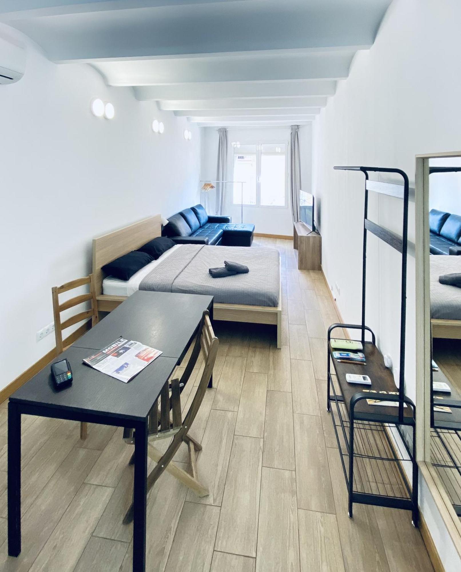 Apl Sants Lofts Bcn Fira Camp Nou Apartment Barcelona Exterior photo